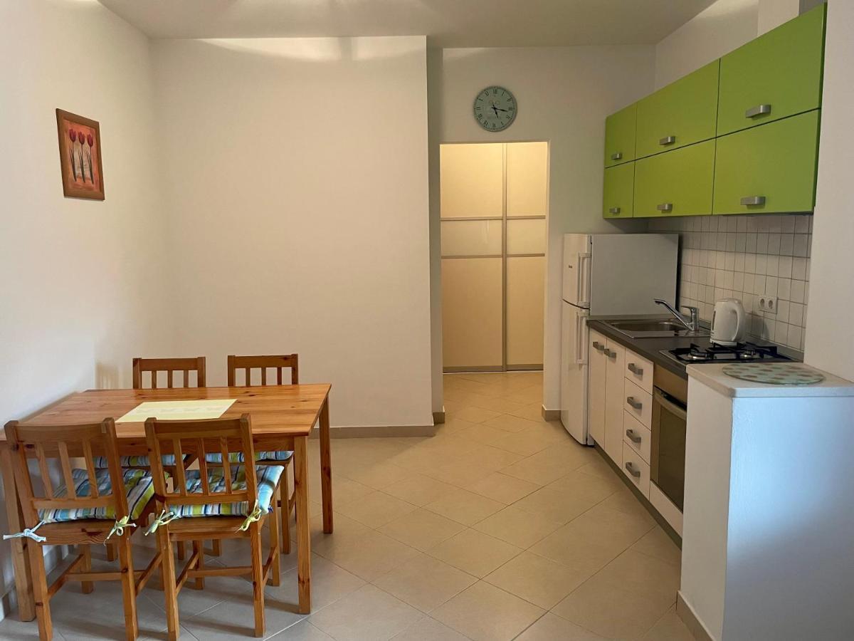 Aurelia Apartment Makarska Exterior photo